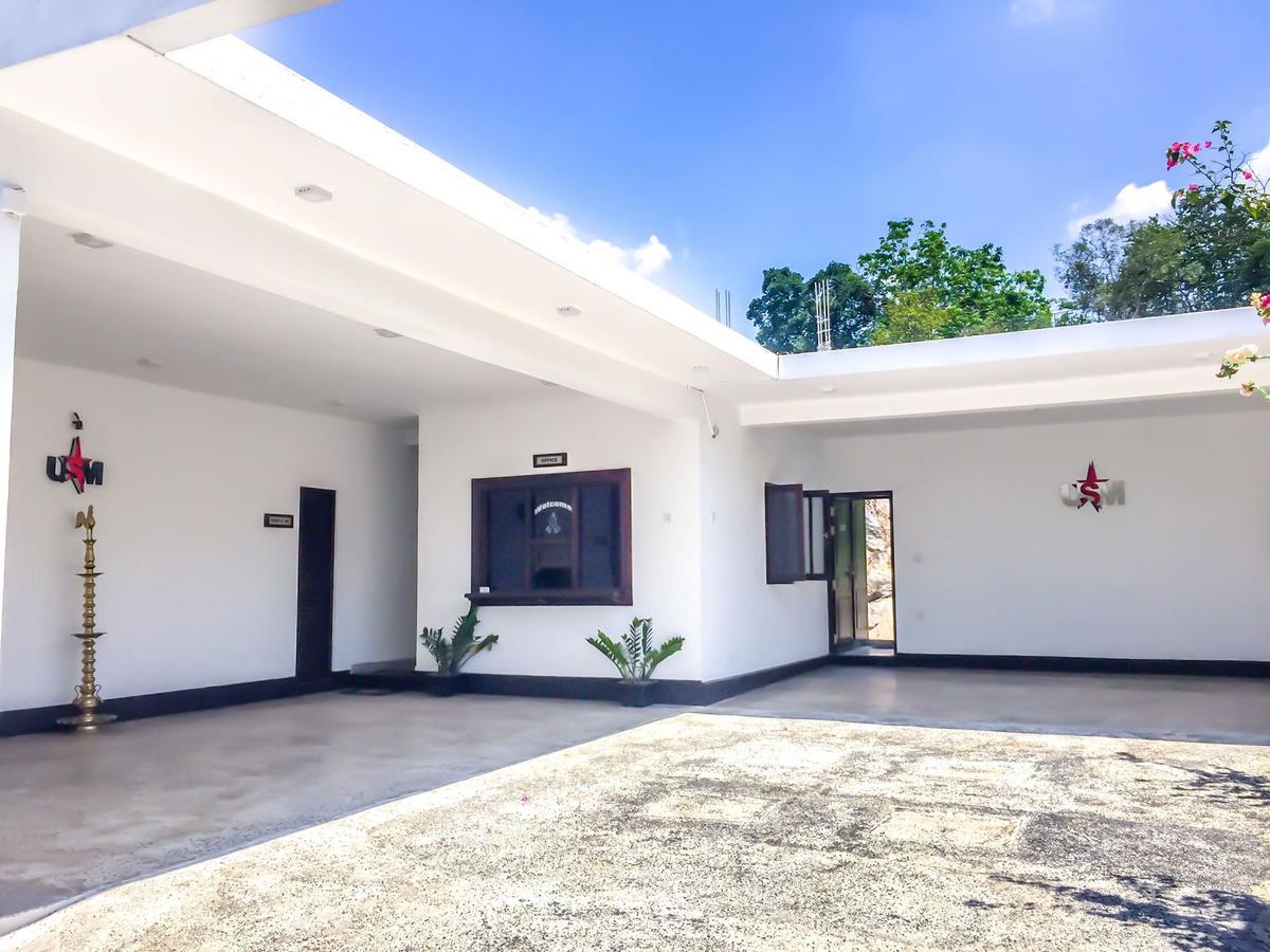 Us Motel Colombo Homagama Luaran gambar