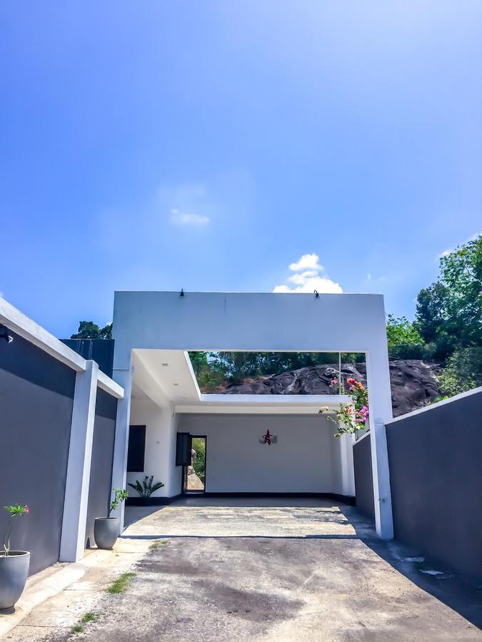 Us Motel Colombo Homagama Luaran gambar